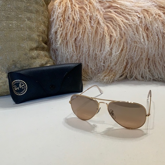 RAY BAN - Rose Gold Lens Aviator
